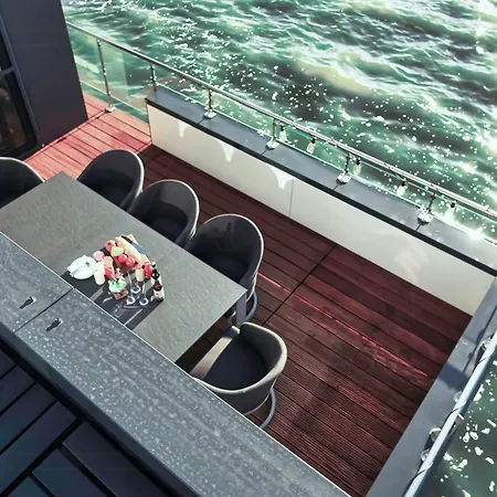 Houseboat With A Roof Terrace On The Baltic Sea * Ribnitz-Damgarten