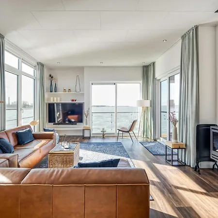 Holiday home Houseboat With A Roof Terrace On The Baltic Sea *